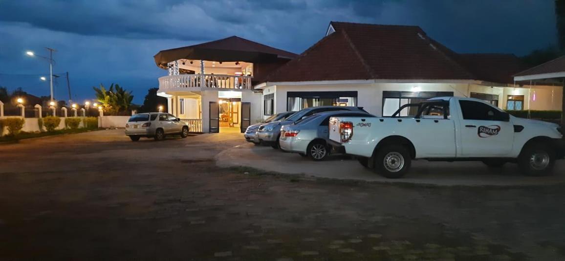 Hotel Northern Pearl Gulu Exterior foto